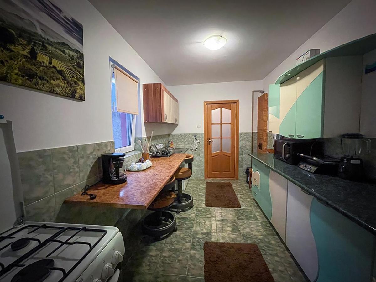 Отель Casuta Mariuca Greci Экстерьер фото